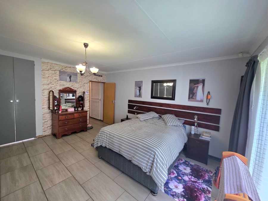 4 Bedroom Property for Sale in La Provance Free State